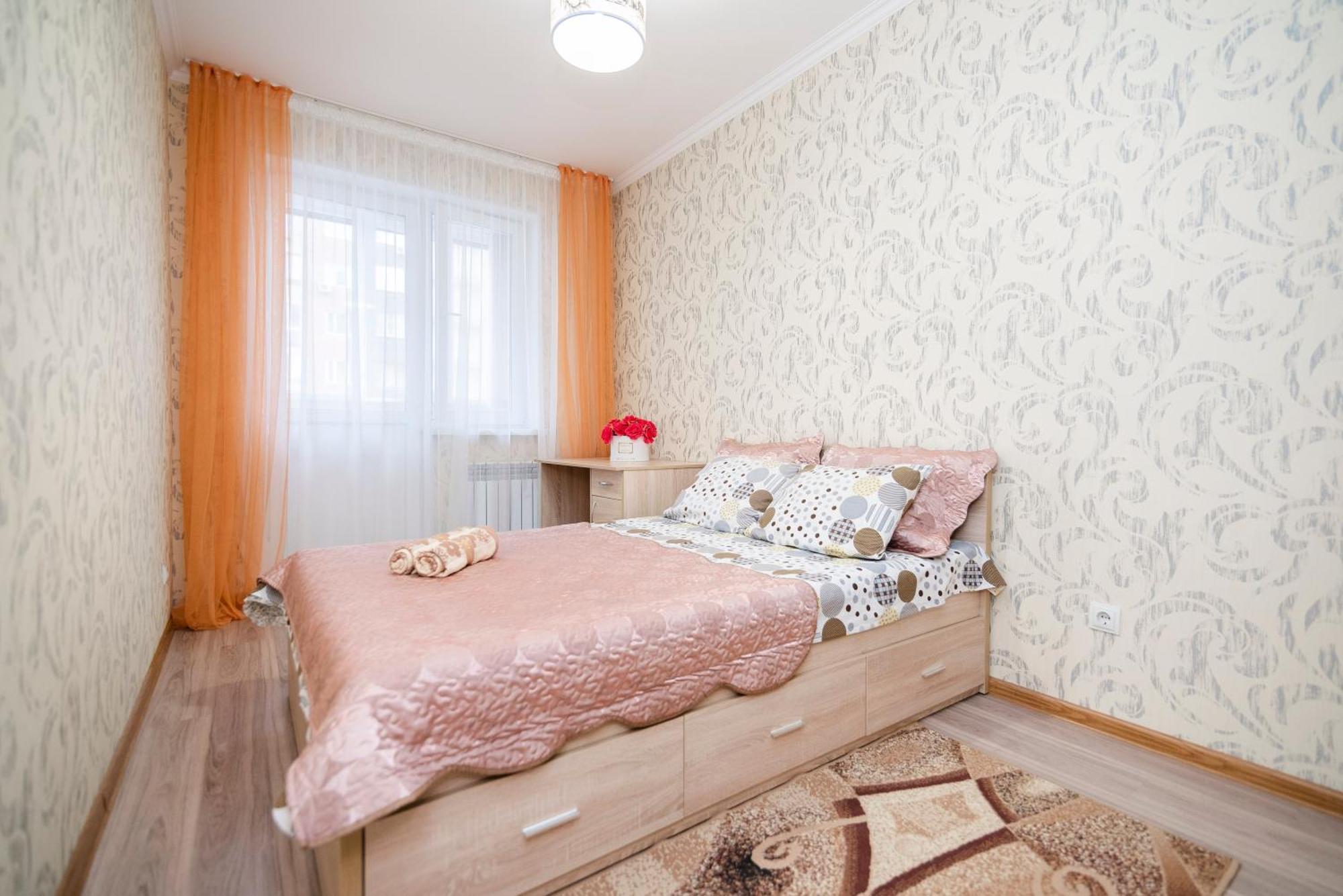 Apartment Zodiak Almaty Exterior foto